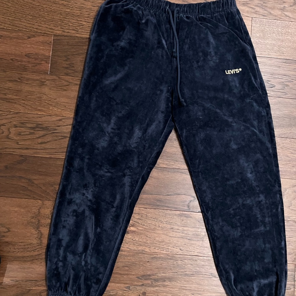 Levi’s Velour Sweatpants